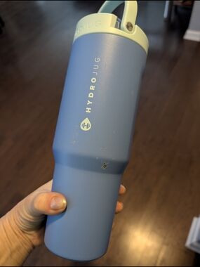 HydroJug Blue Bottle with Mint Top and Handle
